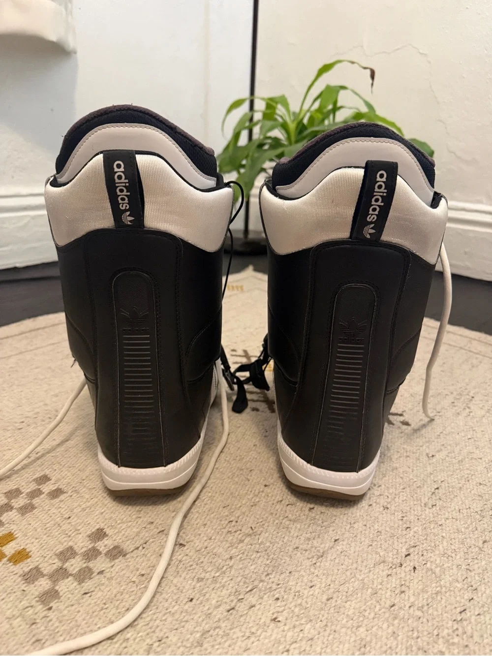 M10 - Adidas Samba Snowboard Boots - Black & White